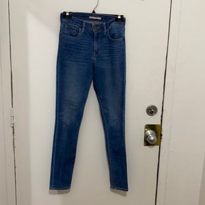 Levi’s High Rise Skinny Jeans, size 26.